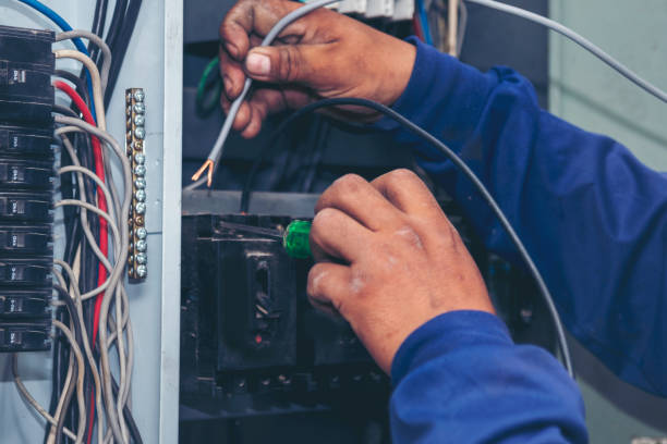 Best Circuit Breaker Repair  in West Samoset, FL